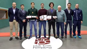 El Club Tenis Pamplona homenajea a sus tres Campeones en el Mundial de pelota jugado en Barcelona