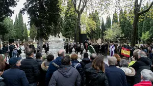 Asirón planta a la familia del violinista Pablo Sarasate: suspende su homenaje y les manda una simple una corona