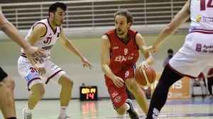 El Basket Navarra arrolla al Baskonia en un espectacular último cuarto de partido en Arrosadía