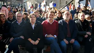 Aznar y dos dóberman, la descripción del PSOE del acto de Ciudadanos en Alsasua