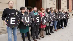 "Para ser vasco de verdad hay que saber euskera": la encuesta con la que Barkos vuelve a asediar a los navarros
