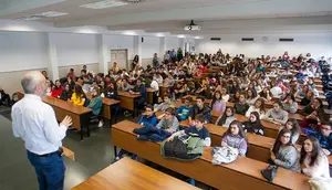 Volcados con la ciencia: m&aacute;s de 750 estudiantes de ESO y Bachillerato participan en talleres y experimentos