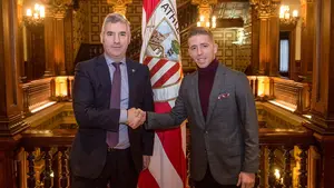 El mejor regalo navideño: el navarro Iker Muniain renueva con el Athletic hasta el año 2024