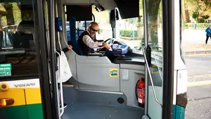 El móvil llega a las villavesas: lanzan una aplicación para recargar las tarjetas sin tener que pagar en efectivo