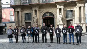Asirón incluye al Ayuntamiento de Pamplona en el proyecto para anteponer el euskera al castellano