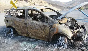 Quemó los coches de dos de sus exparejas después de que ellas se negaran a retomar la relación