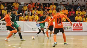 El Ribera Navarra frena su mala racha y consigue tres puntos de oro frente al Antequera