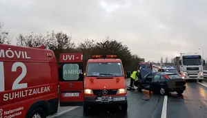 Choque en Cordovilla: un joven de 20 años resulta herido en una colisión entre un coche y un camión