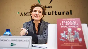 Una periodista pamplonesa analiza en un libro los antiguos mitos y las leyendas contemporáneas