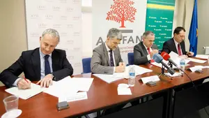 La UPNA crea la Cátedra de Empresa Familiar junto con el IEF, ADEFAN y Caja Rural de Navarra