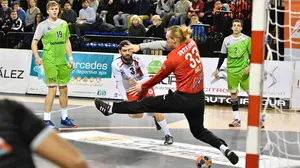 La primera renovación: el guardameta danés Patrick Bols seguirá una temporada más con el Anaitasuna