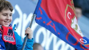 Cartel de no hay billetes: la afición rojilla agota las entradas para ver el partido Osasuna - Cádiz