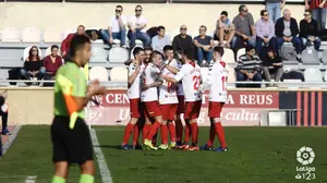 Tres puntos de oro: la calidad de Juan Villar decide un partido muy flojo, ante el modesto Reus