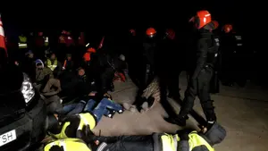 Felicitan a la Policía Foral por su "profesionalidad" con los trabajadores en huelga de Huertas de Peralta