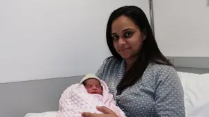 Una niña impaciente: Elif, la primera estellesa del año que no dio tiempo a sus padres a llegar al hospital