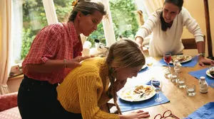 Los dos grandes hospitales navarros se unen para crear una vacuna que cure la alergia que más mata