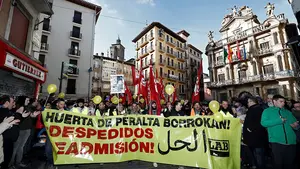 LAB y Huerta de Peralta firman un pacto de empresa "que mejora el convenio agropecuario"