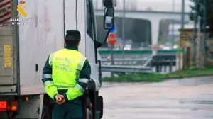 Beaumont culpa a la DGT del retraso para pasar la competencia de tráfico de la Guardia Civil a la 'Foral'