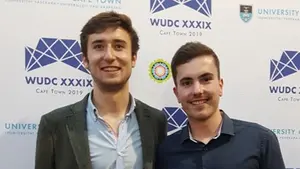 En el 'top ten': dos estudiantes de la UPNA en la competición de debate más importante del mundo