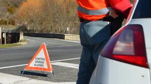 'Extasiada' y con el coche cargado de estupefacientes: sorprenden a una conductora drogada en Arguedas