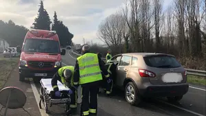 Accidente de tr&aacute;fico en Tafalla: un hombre de 45 a&ntilde;os resulta herido tras salirse de la v&iacute;a y chocar contra un muro