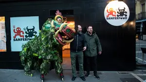 Las imágenes más divertidas de la apertura de 'Sanferfood', la nueva tienda de Mikel Urmeneta en la Estafeta