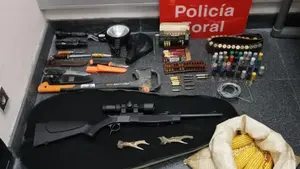 Un arsenal en el maletero: denunciado un tafallés por cazar presuntamente de manera furtiva