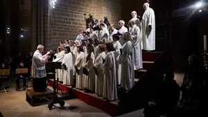 Fernando Sebastián recibe el último adiós en un emotivo homenaje en la catedral de Pamplona
