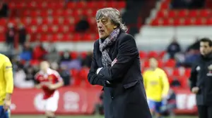 El Nástic de Enrique Martín suma un punto ante Las Palmas, pero sigue colista en la segunda división