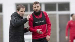 Segundo entrenamiento con Rober Ibáñez pensando en la revancha ante el Granada de Diego Martínez