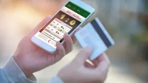 Alertan de la facilidad de acceso para menores a las apuestas y piden medidas en Navarra