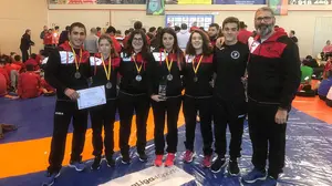 El club de lucha Burlada se proclama campeón de España en categoría sub-23 de lucha femenina