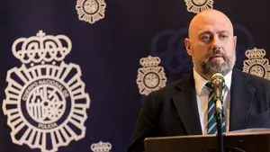 Arasti afirma en el aniversario de la Polic&iacute;a Nacional que reducir agentes "supondr&iacute;a un riesgo innecesario"