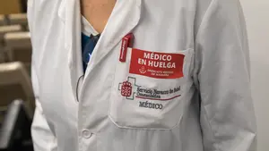 Negociaciones ante nuevas jornadas de huelga: Domínguez espera "poder llegar a acuerdos" con los médicos