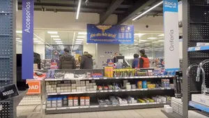 Más de 12.000 clientes de Saltoki donan sus premios de Lotería de Navidad a un programa contra el cáncer infantil