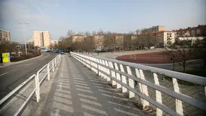 La problemática del barrio de Pamplona que ha quedado dividido en cuatro por una rotonda