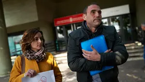 Un nuevo fármaco se muestra eficaz para retrasar la progresión de la enfermedad del pequeño Izan