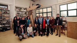 Presentan la maqueta a tamaño real que rendirá homenaje a los fallecidos en accidente laboral en la Rochapea