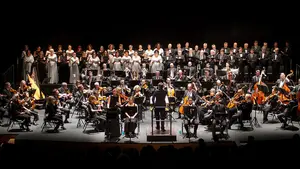 Orquesta Sinfónica, Coral de Cámara y Orfeón: así fue su concierto juntos en el Museo de la Universidad de Navarra