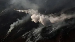 Las llamas fueron provocadas: extinguen el grave incendio en Goizueta que ha calcinado 100 hectáreas de pinar