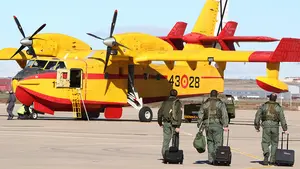 SOS desde Madrid: envían refuerzos para atajar el incendio declarado en un barrio de Lesaka