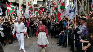 La izquierda abertzale humilla de nuevo a las víctimas de ETA: homenaje al etarra que asesinó a un policía