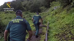 La Guardia Civil ya tiene su sello para la credencial del Peregrino del Camino de Santiago