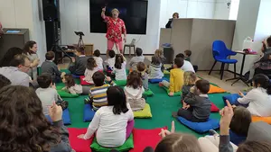 Presentan un cuento en Tudela para que los niños conozcan el valor del dinero y del ahorro