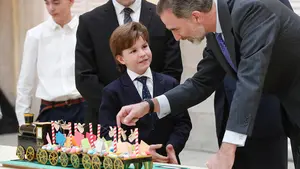 Un niño navarro cautiva a Felipe VI con su trabajo para el concurso '¿Qué es un Rey para ti?'