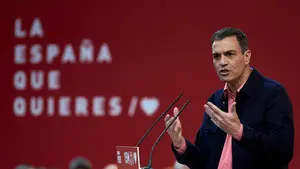 Del "viva España" de Sánchez al 'navarrismo' de Chivite: el acto del PSOE en Pamplona desde dentro