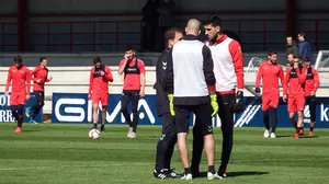 Arrasate asegura que mantendrá a Sergio Herrera como portero titular en el partido ante el Tenerife