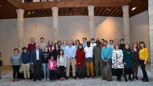 Poesía y diversidad en Pamplona: un recital clama contra el racismo desde el Palacio de Condestable