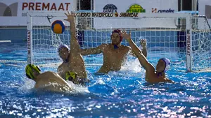 Fiesta en la CD Amaya: el Waterpolo Navarra certifica la permanencia al superar al Echeyde canario