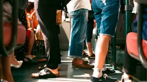 Un pasajero borracho la lía en un autobús de línea en Tudela y la Policía Foral le obliga a bajar